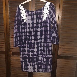 Black/purple tie dye lace detail shift dress!